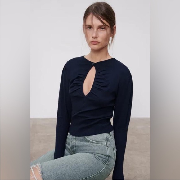 Zara Sweaters - NWT Zara Cut Out Keyhole Puff Sleeves Navy Sweater